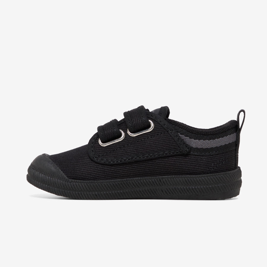 Volley International Junior Velcro Shoes