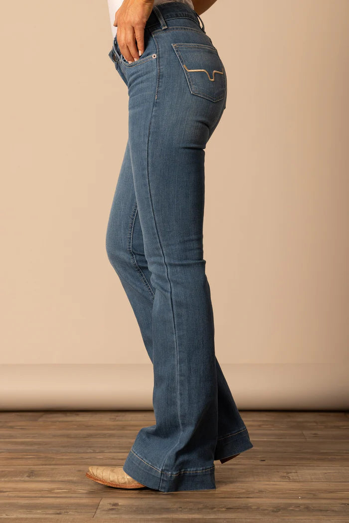 Kimes Womens Lola Soho Fade Mid Rise Flare 34 Leg Jeans