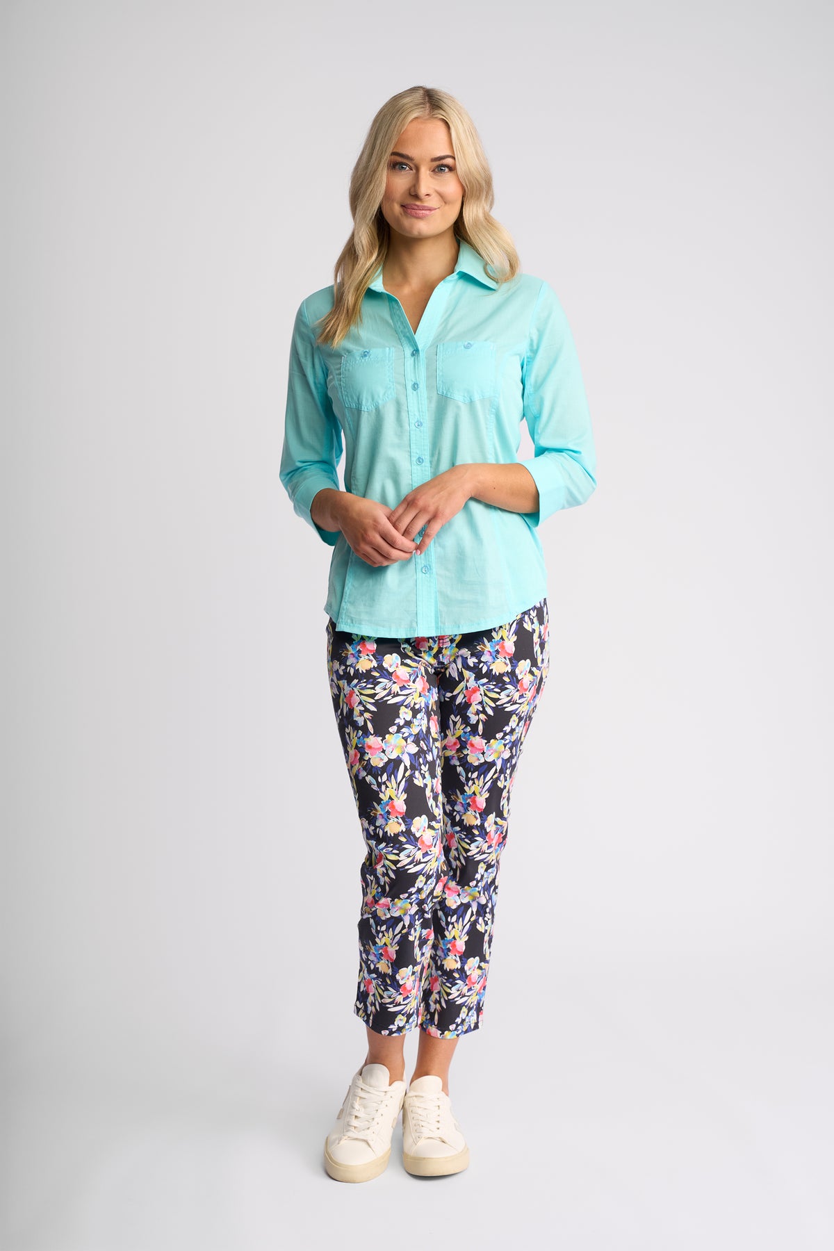 Vassalli Womens Ilsa Button Up Shirt