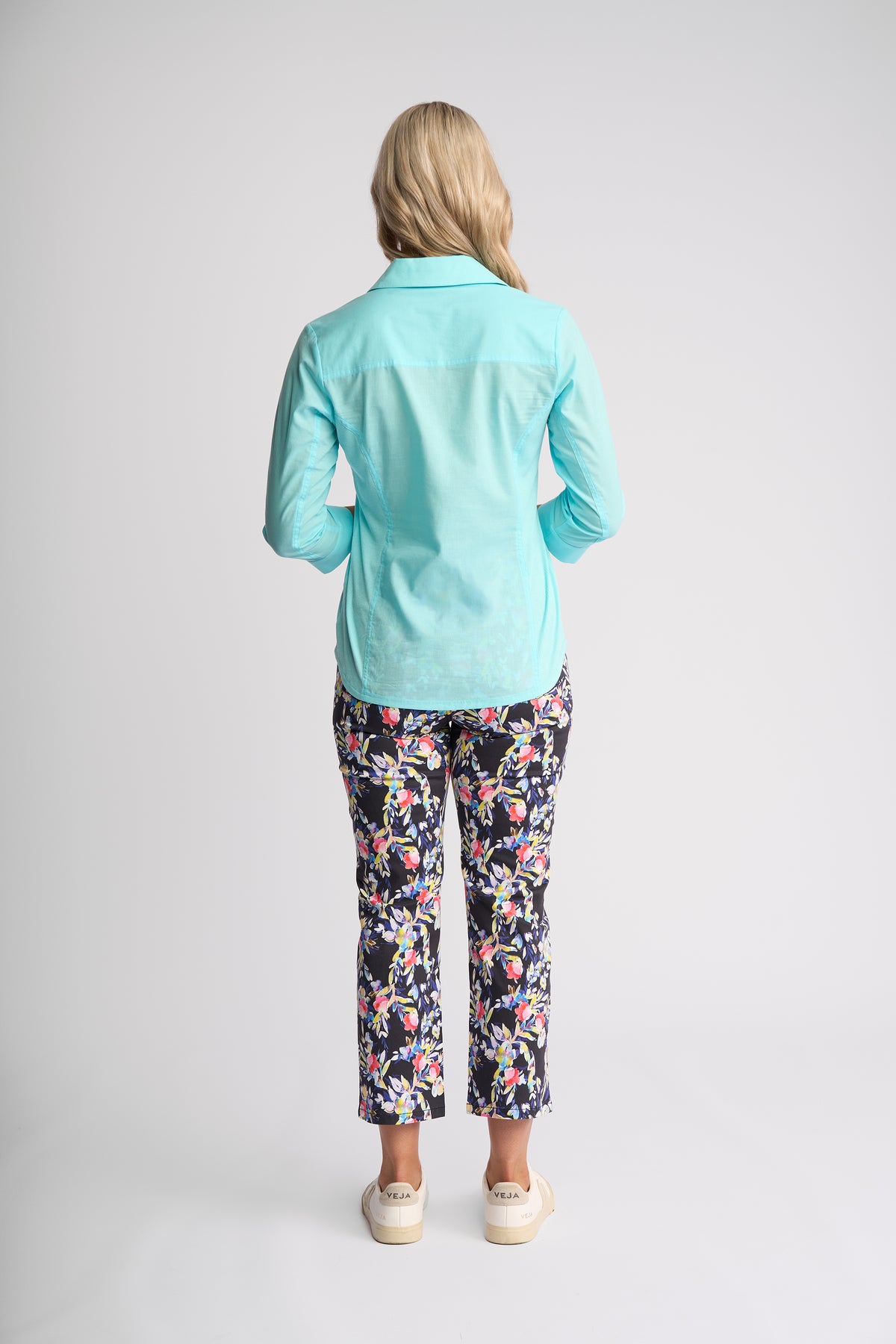 Vassalli Womens Ilsa Button Up Shirt