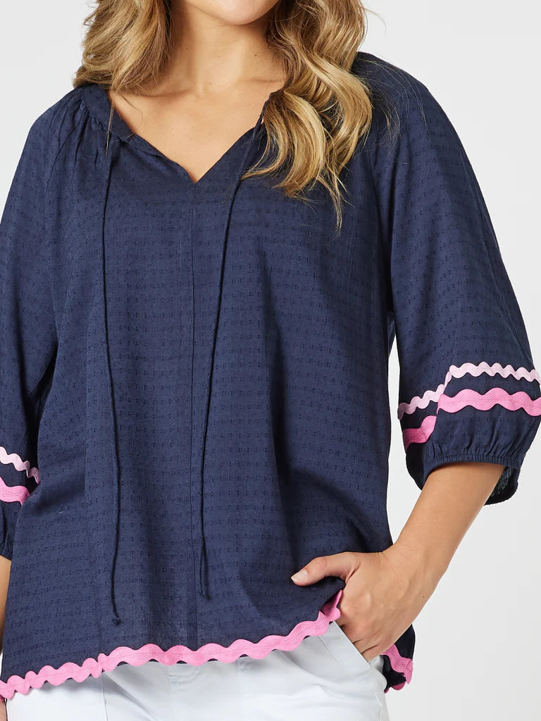 Threadz Womens Ric Rack Top