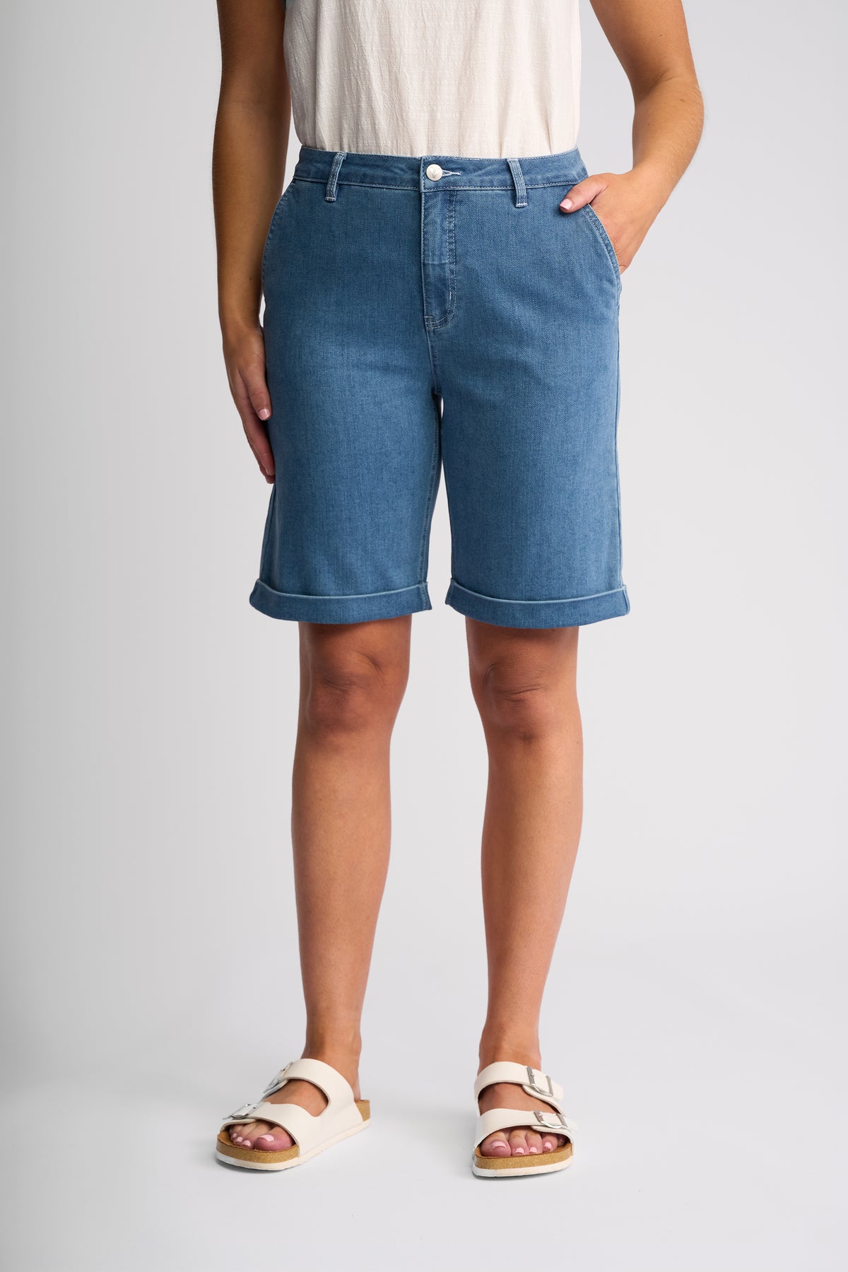 Vassalli Womens Havana Shorts