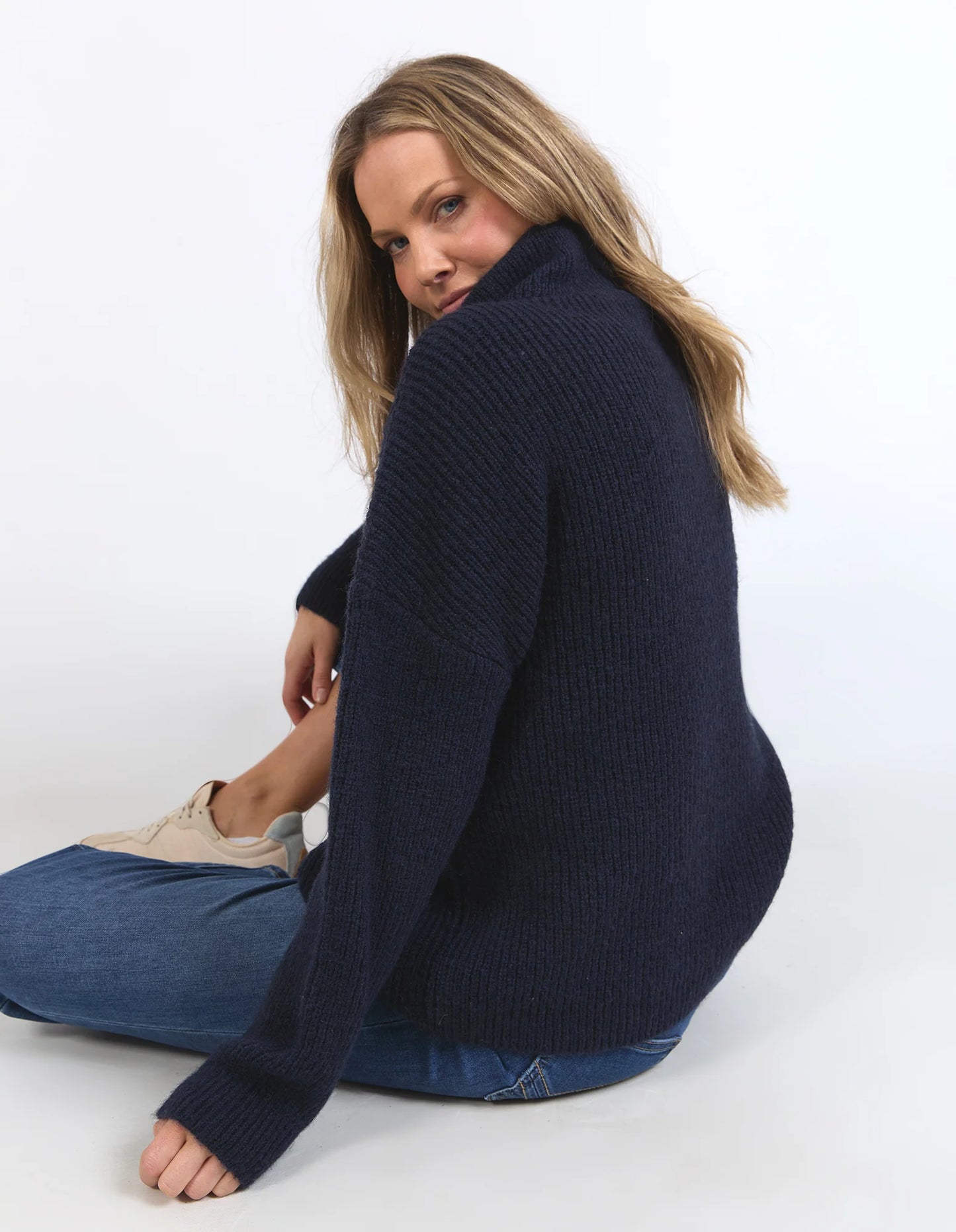 Elm Womens Bron Button Knit