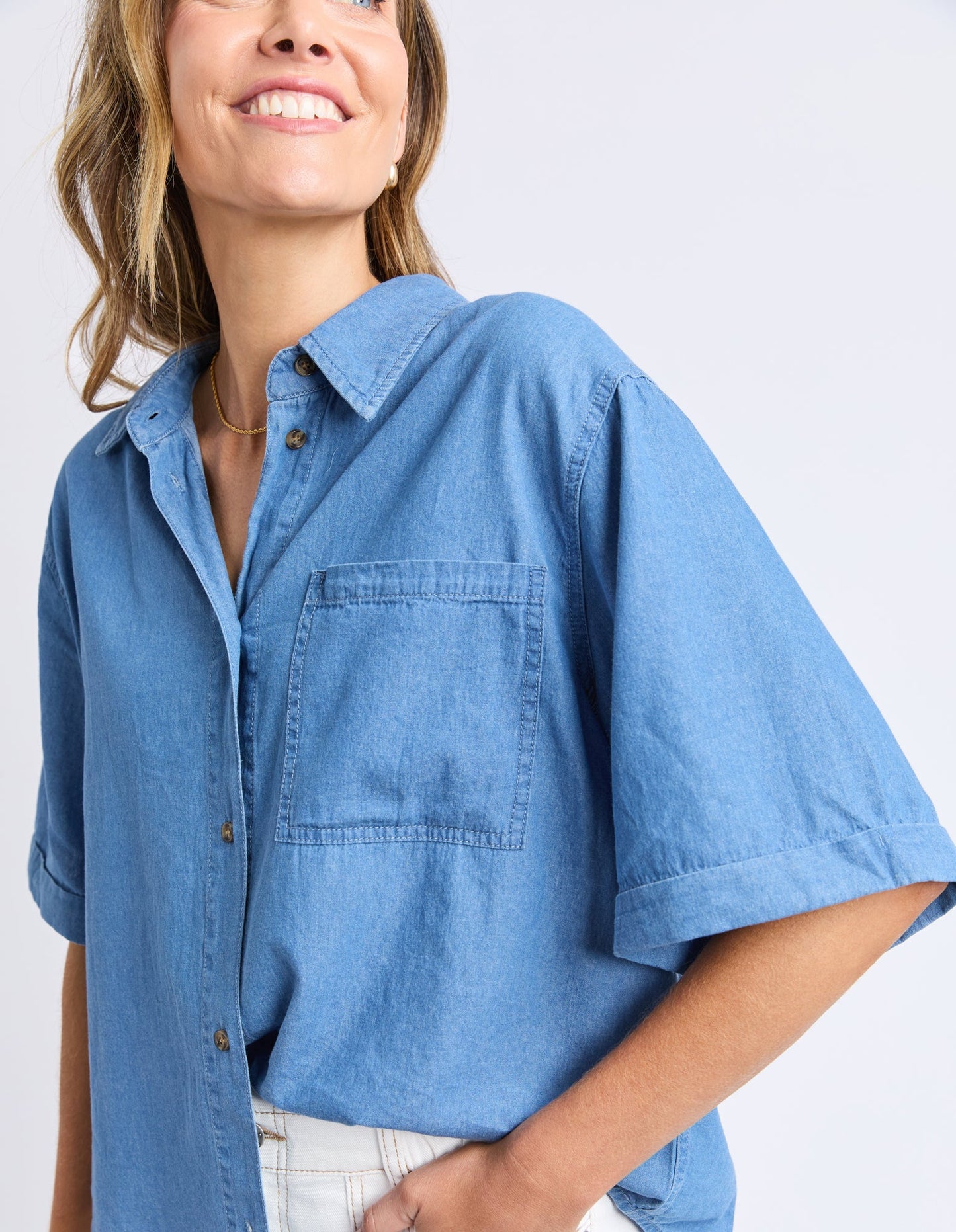 Elm Womens Blissful Chambray S/S Shirt