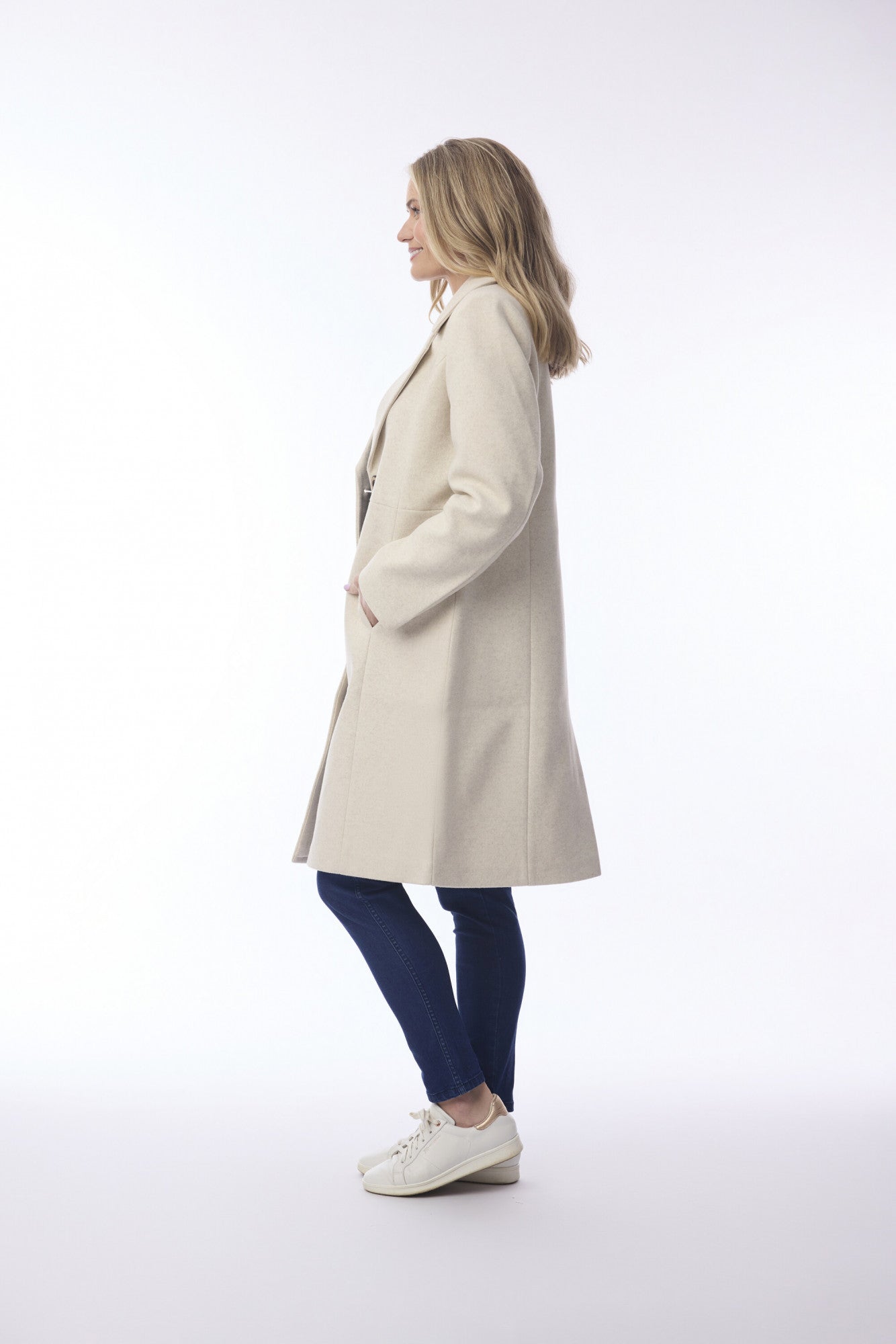 Orientique Womens 3 Button Coat
