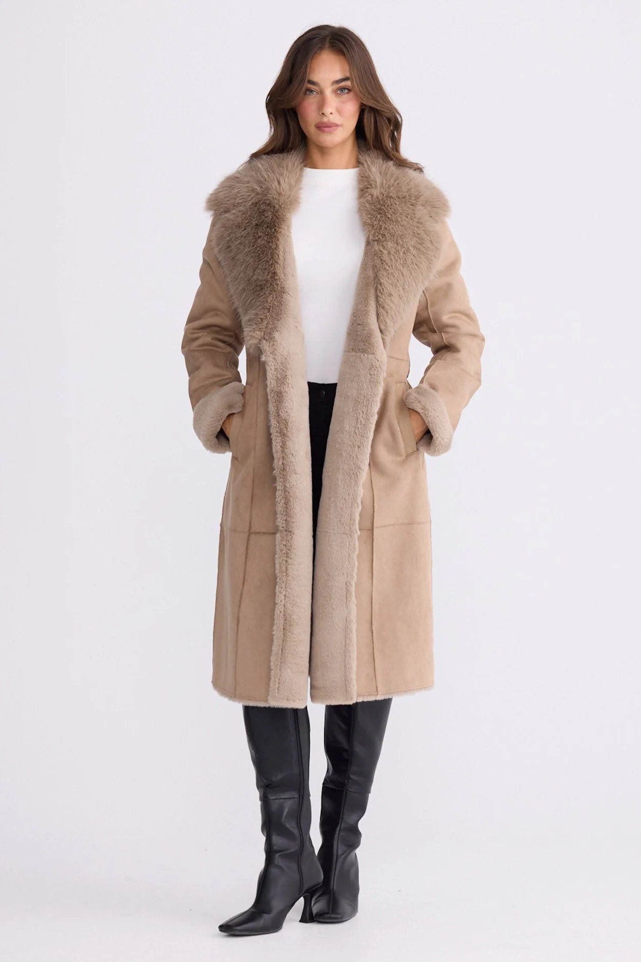 Brave + True Womens Rosamund Fur Coat