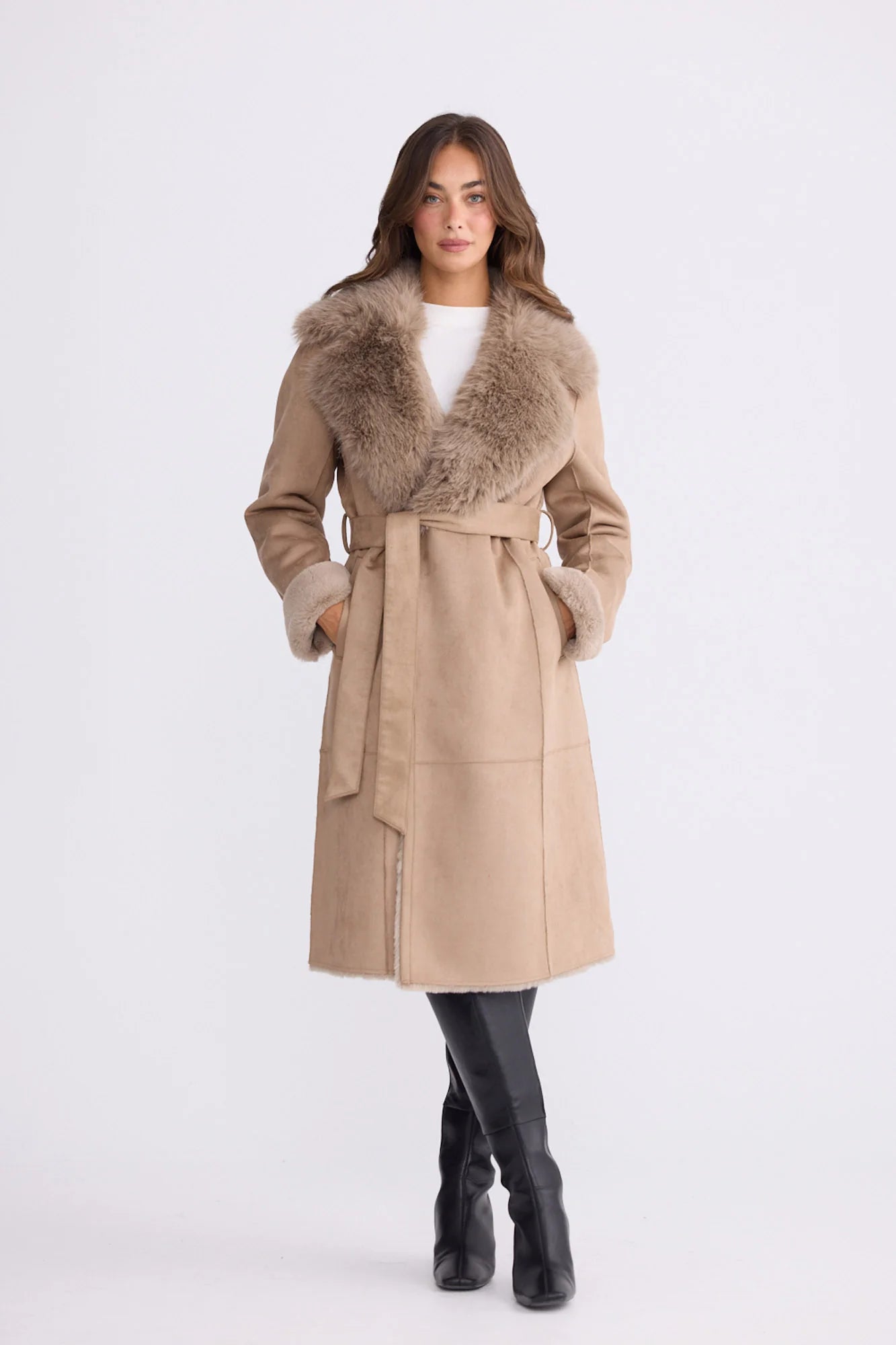 Brave + True Womens Rosamund Fur Coat