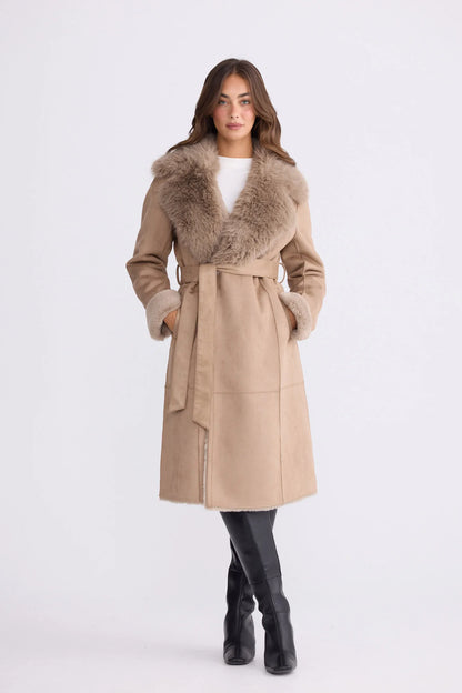 Brave + True Womens Rosamund Fur Coat