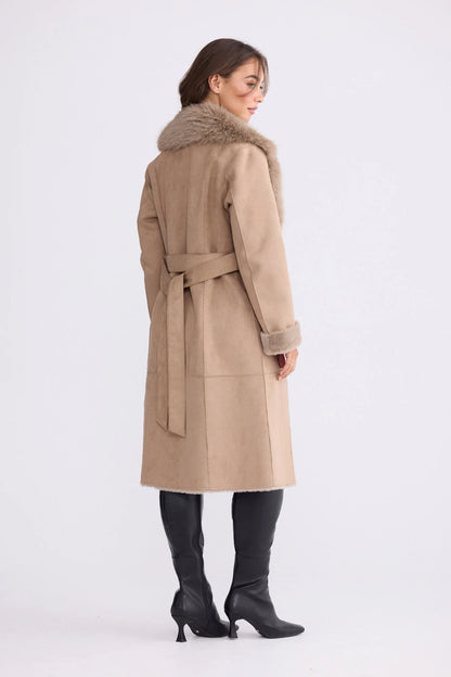 Brave + True Womens Rosamund Fur Coat