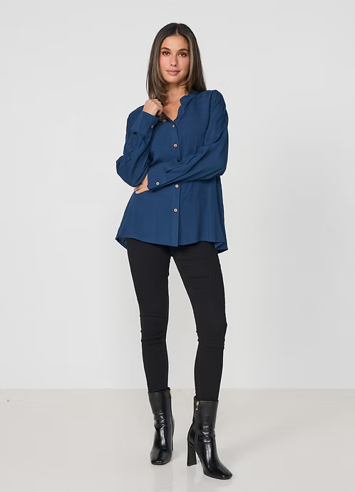 Caju Womens Wood Buttons Raglan Sleeve Shirt