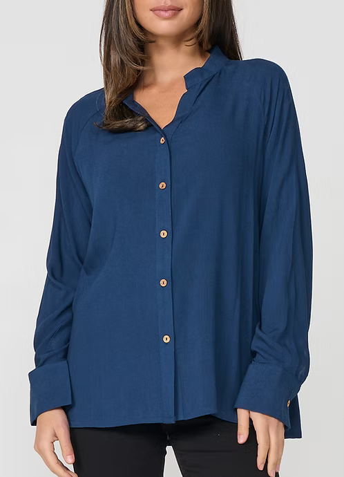 Caju Womens Wood Buttons Raglan Sleeve Shirt