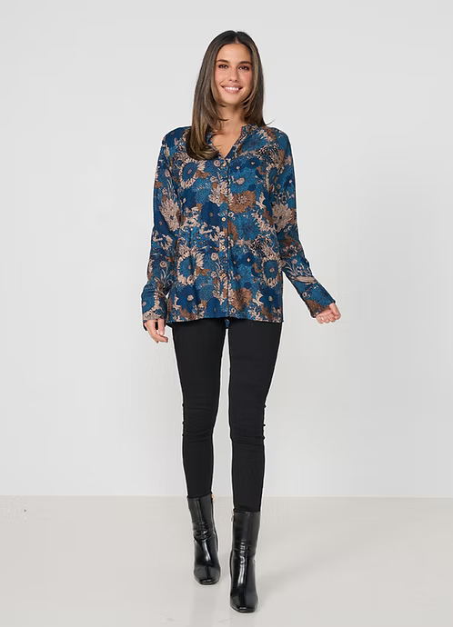 Caju Womens Wood Buttons Raglan Sleeve Shirt