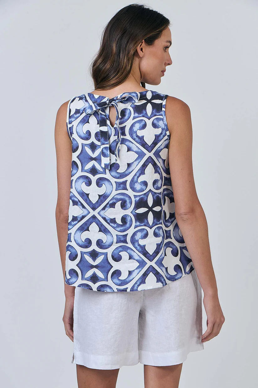 Naturals Womens Sleeveless Top