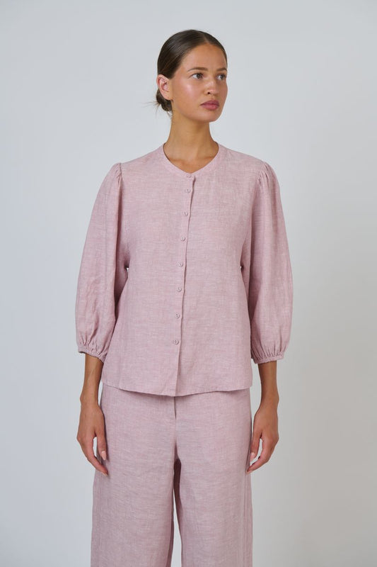 Naturals Womens 3/4 Sleeve Top
