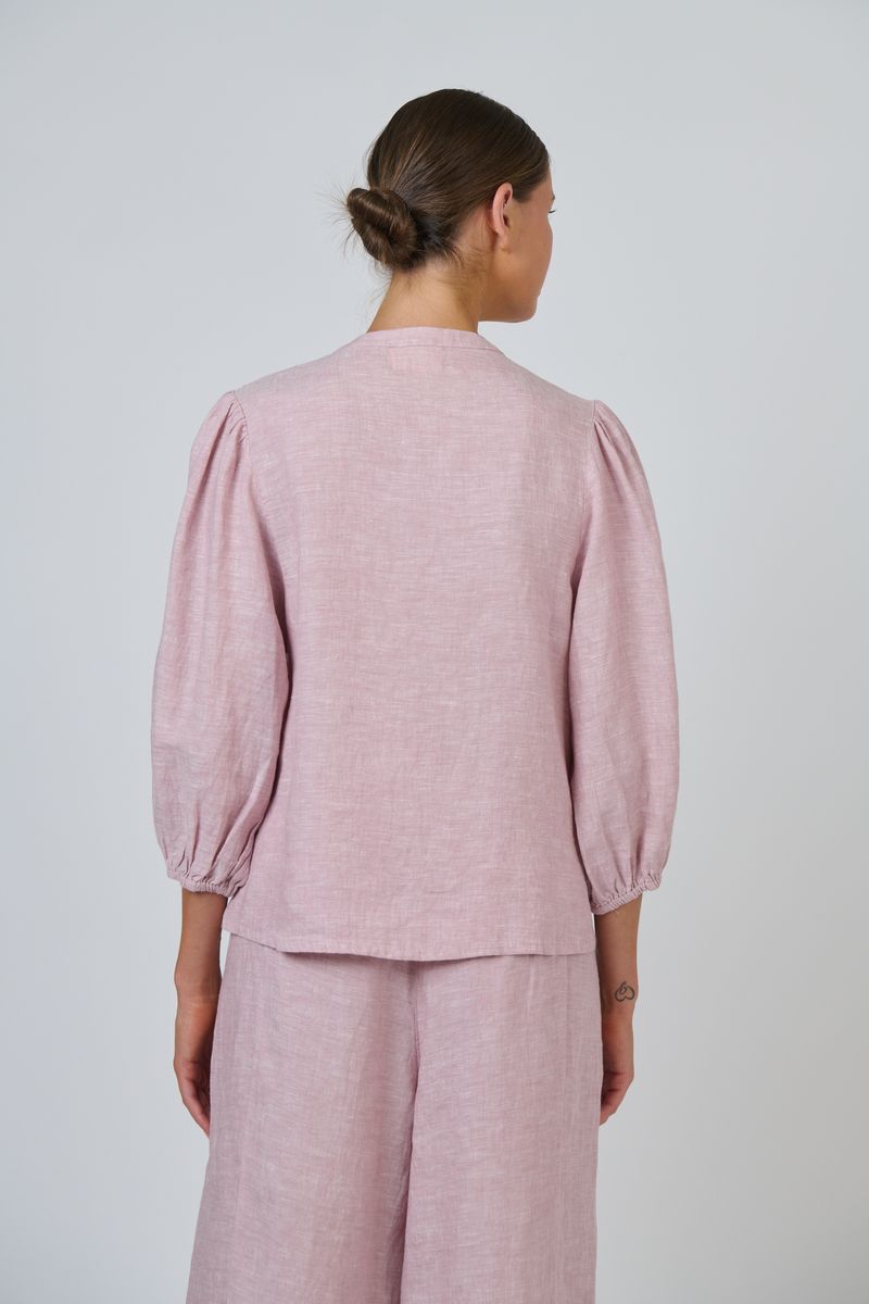 Naturals Womens 3/4 Sleeve Top
