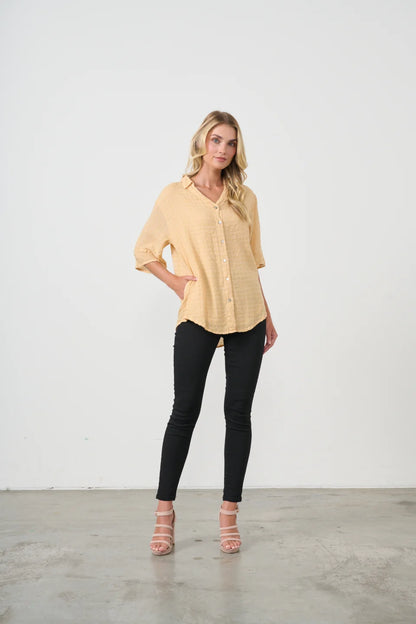 Holmes + Fallon Womens Seersucker Shirt W Side Pockets