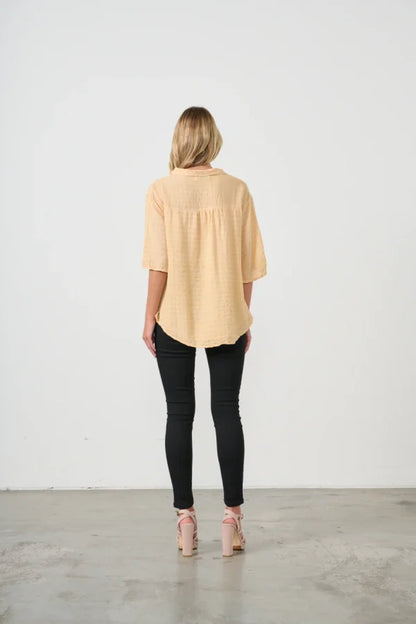 Holmes + Fallon Womens Seersucker Shirt W Side Pockets