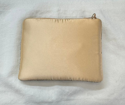 Holiday Womens Queen Clutch