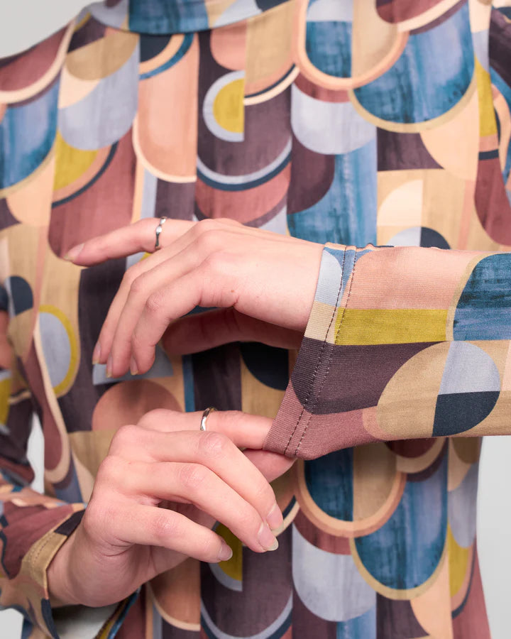 Vassalli Womens Foundation Top